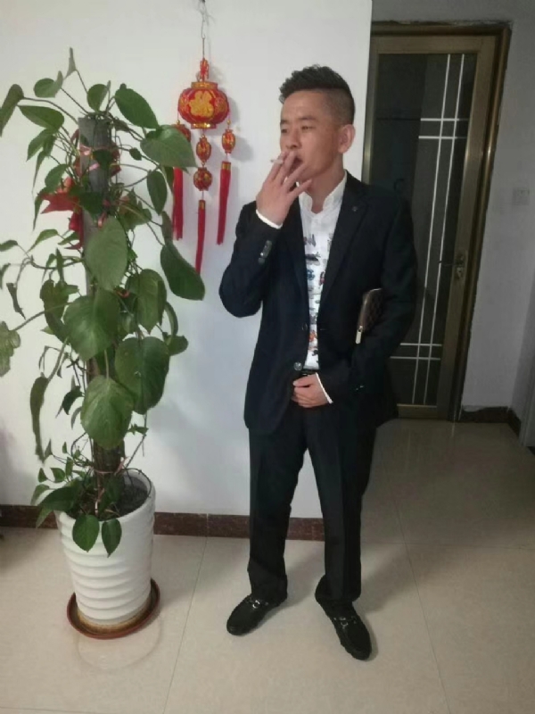 男人三十而立的第二张照片--临沂相亲服务中心