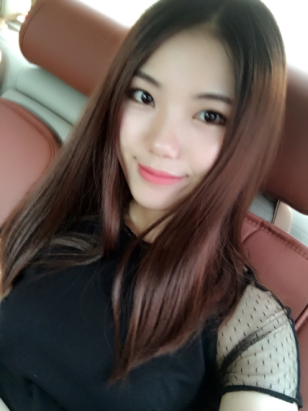 盛开的花朵的第二张照片--临沂相亲服务中心