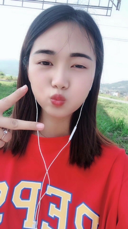 深拥必定温暖的第一张照片--临沂相亲服务中心