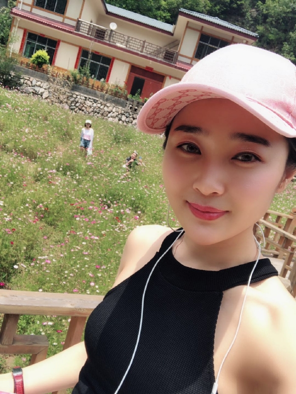 诗琪的第二张照片--临沂相亲服务中心