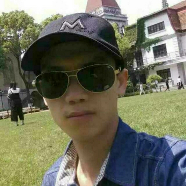 龙小华的第一张照片--临沂相亲服务中心