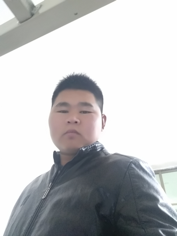 小哥的第一张照片--临沂相亲服务中心