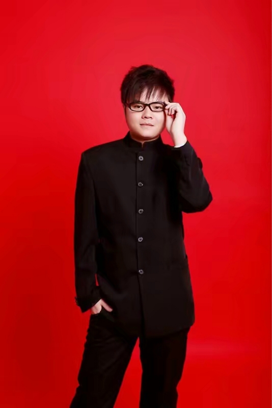 站在远处看童年的第一张照片--临沂相亲服务中心