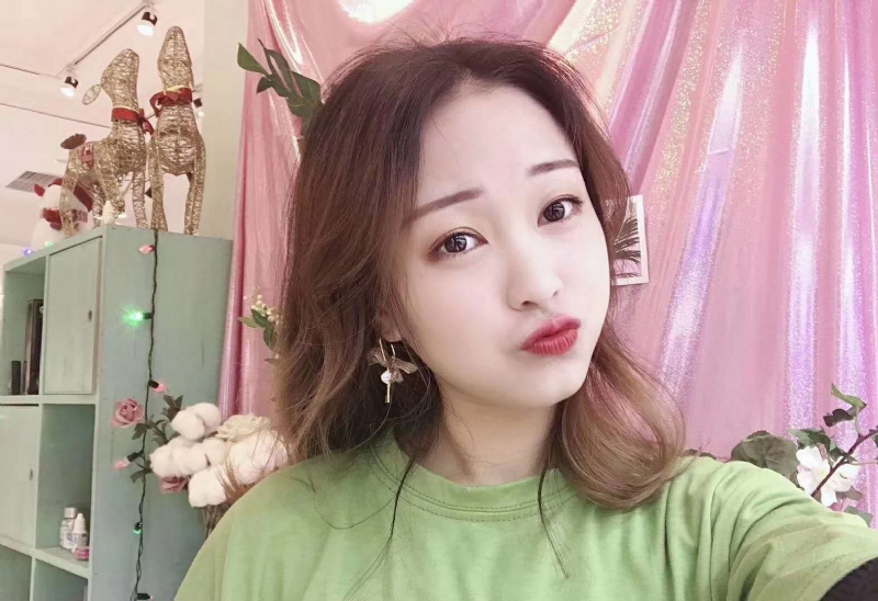 罗兰的第二张照片--临沂相亲服务中心