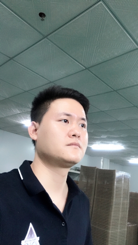 伟的第一张照片--临沂相亲服务中心