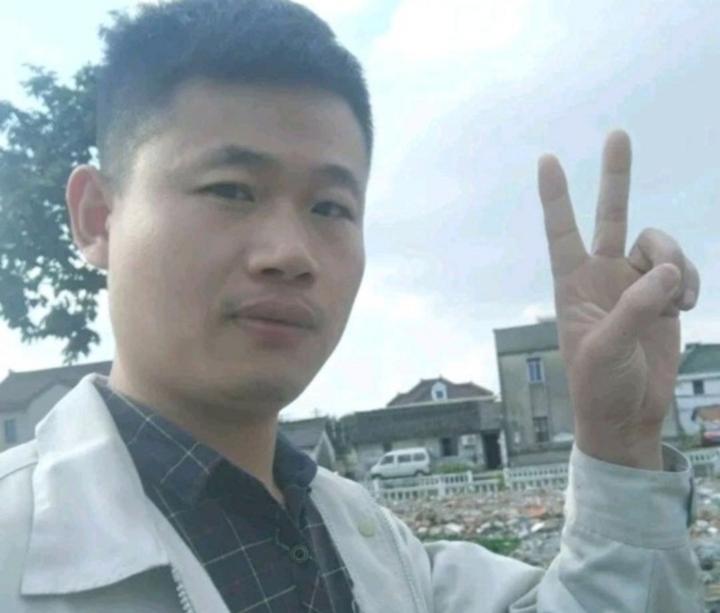 兰花的第一张照片--临沂相亲服务中心