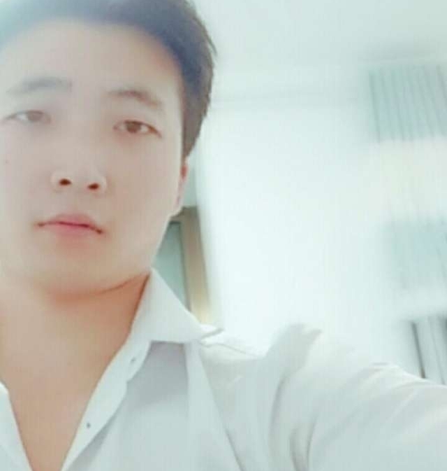 华英雄的第一张照片--临沂相亲服务中心