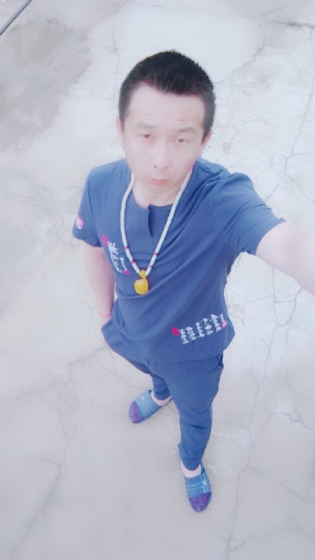 一叶之秋的第一张照片--临沂相亲服务中心