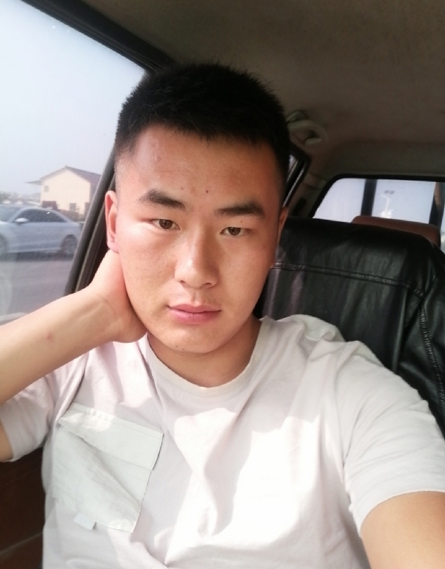 马宏亮的第二张照片--临沂相亲服务中心