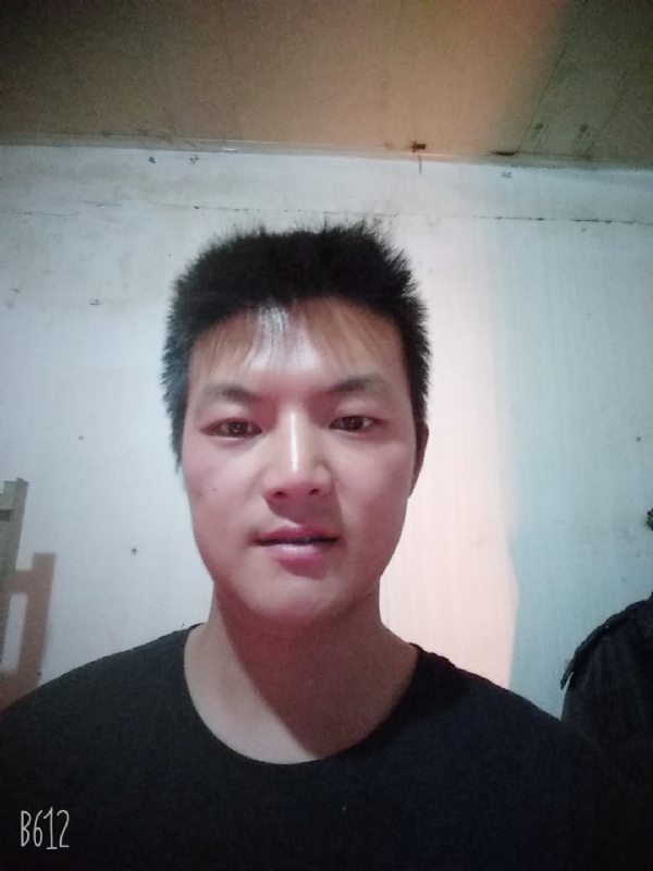 风轻云淡的第一张照片--临沂相亲服务中心