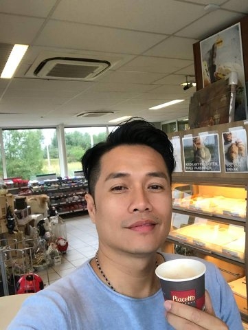 短歌的第一张照片--临沂相亲服务中心