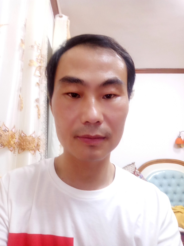 光明的第一张照片--临沂相亲服务中心