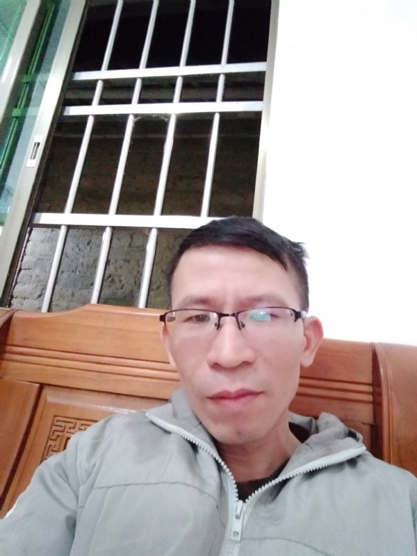 奋斗的第一张照片--临沂相亲服务中心