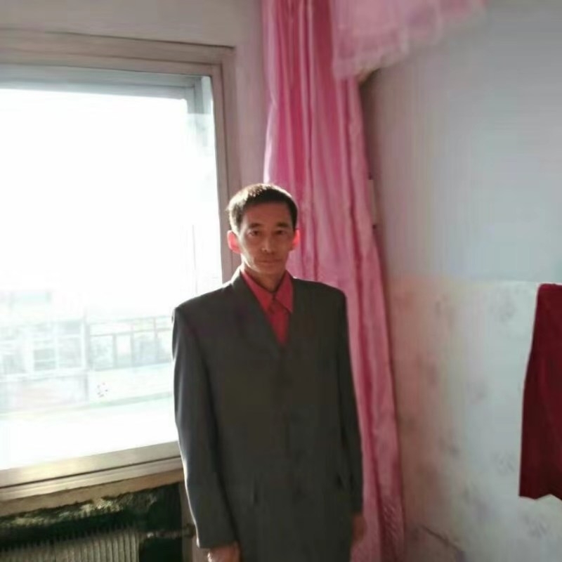 阳光明媚的第一张照片--临沂相亲服务中心