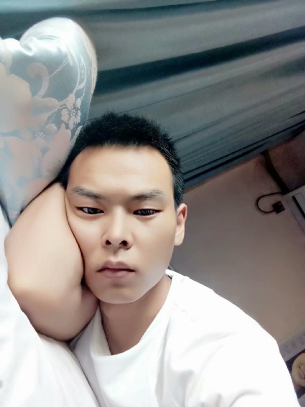 琪子心的第一张照片--临沂相亲服务中心