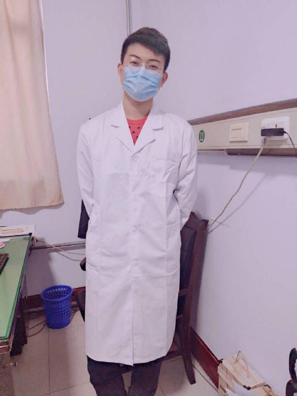 Leslie的第一张照片--临沂相亲服务中心