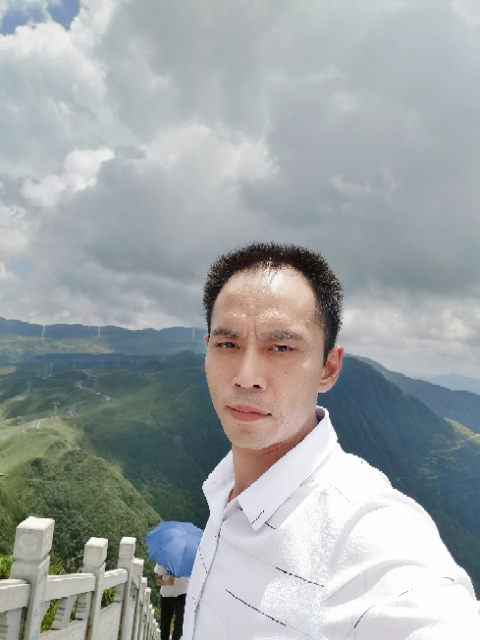 LXZ的第一张照片--临沂相亲服务中心