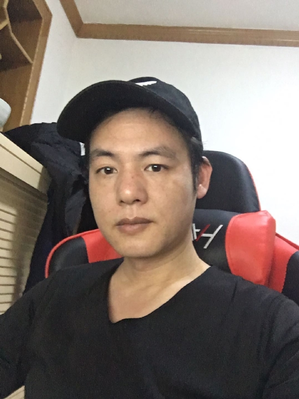 扛枪打鸟的第一张照片--临沂相亲服务中心