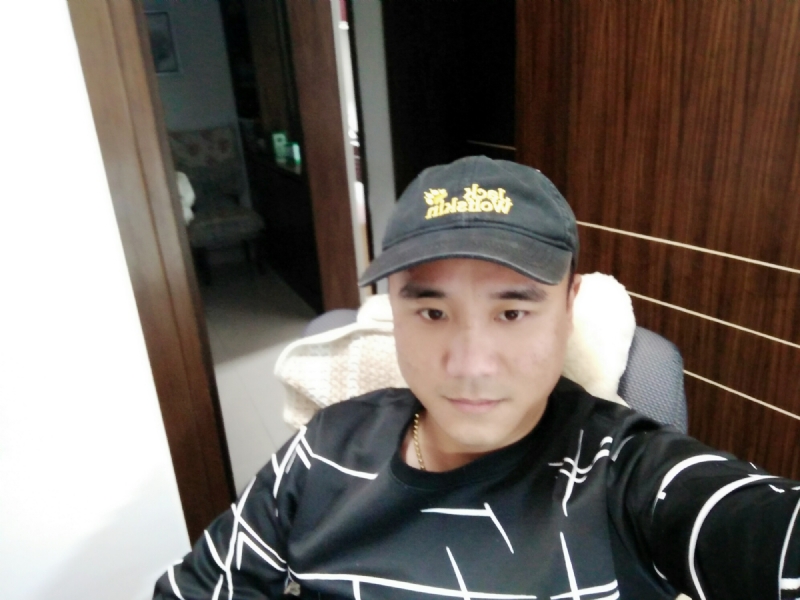 坚持我爱的第一张照片--临沂相亲服务中心