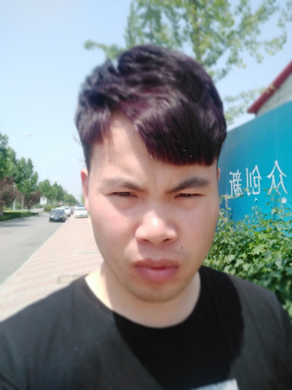 迷迭无情的第一张照片--临沂相亲服务中心