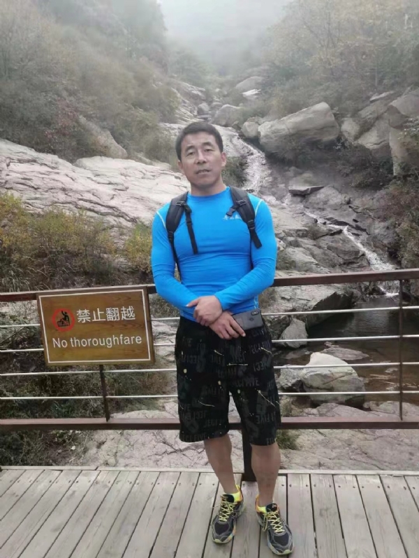 四季阳光的第一张照片--临沂相亲服务中心