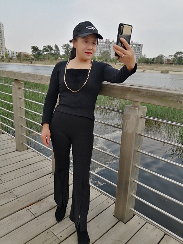 阳光你好的第四张照片--临沂相亲服务中心