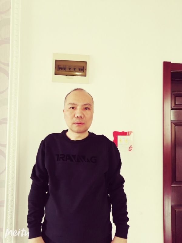 酒香四溢的第三张照片--临沂相亲服务中心