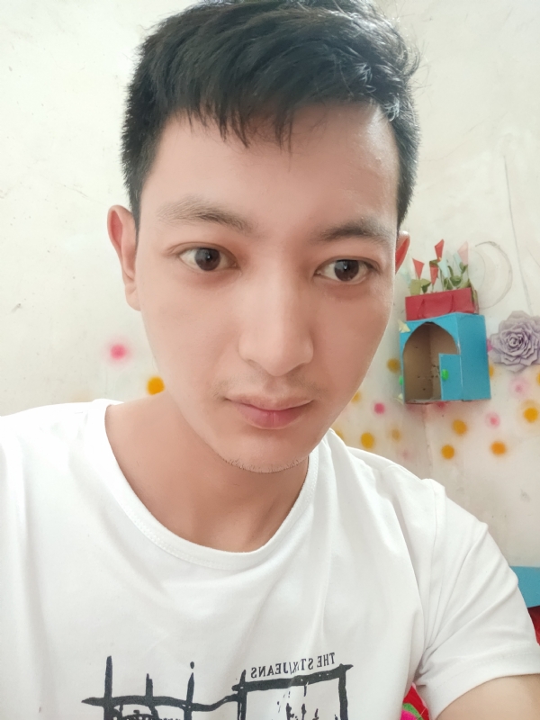 孙裕佳的第二张照片--临沂相亲服务中心