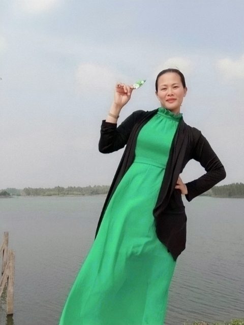 李梅的第二张照片--临沂相亲服务中心