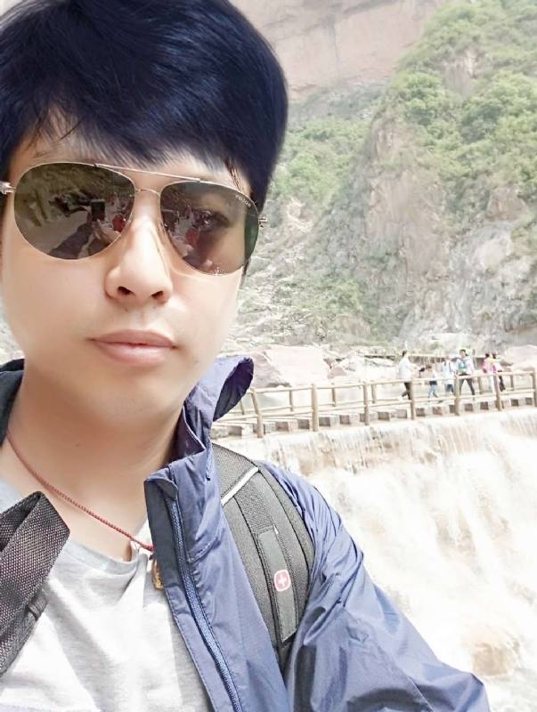 雅俗共赏的第一张照片--临沂相亲服务中心