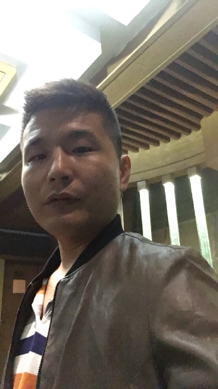 古月的第三张照片--临沂相亲服务中心