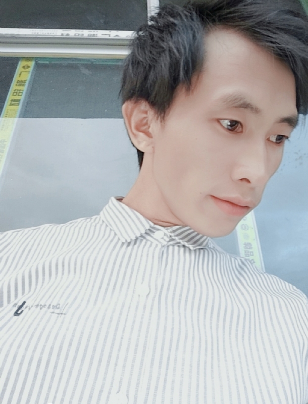 寻找下一个路口的第一张照片--临沂相亲服务中心
