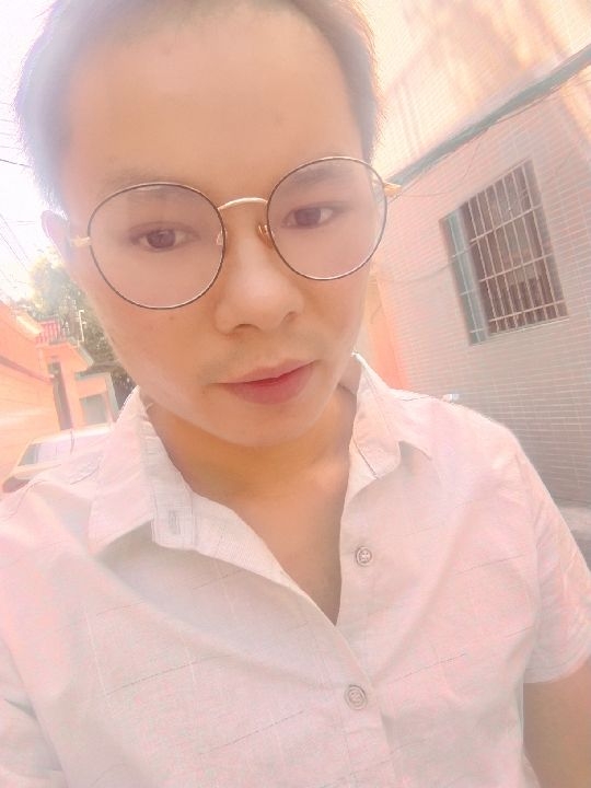 楠呐的第四张照片--临沂相亲服务中心