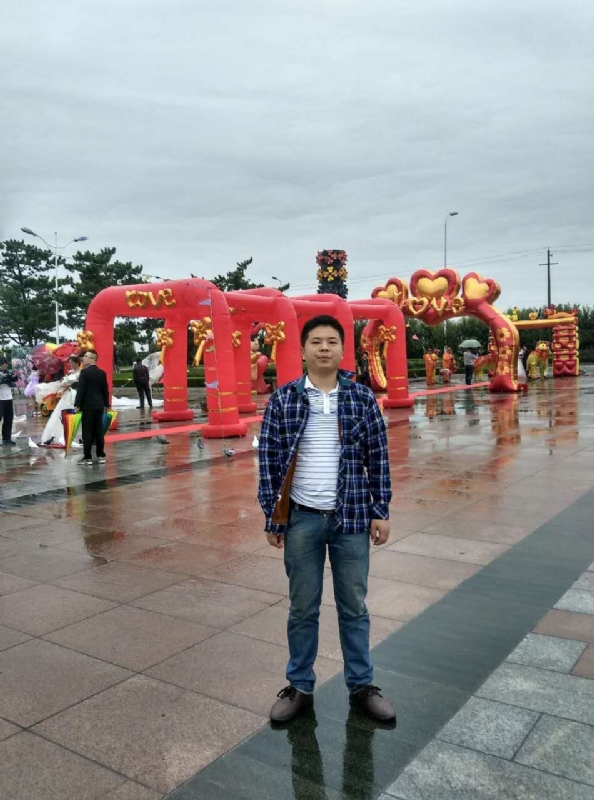 在奋斗的第三张照片--临沂相亲服务中心