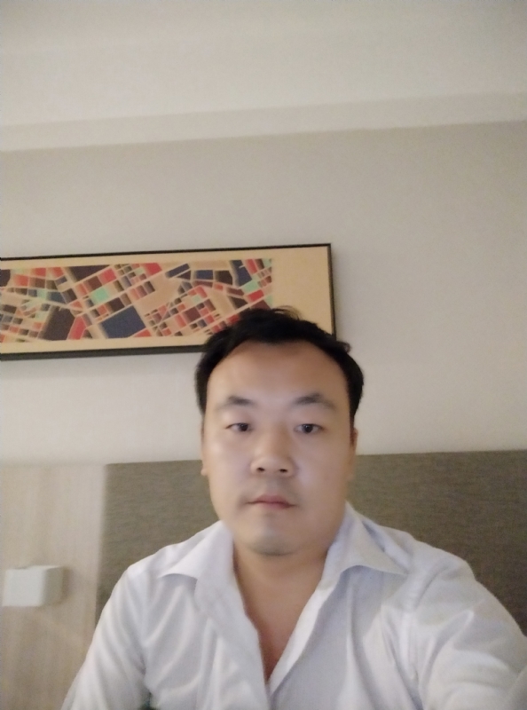 落叶寂寞的第一张照片--临沂相亲服务中心