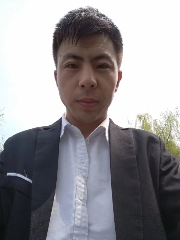 许以飞翔的第一张照片--临沂相亲服务中心