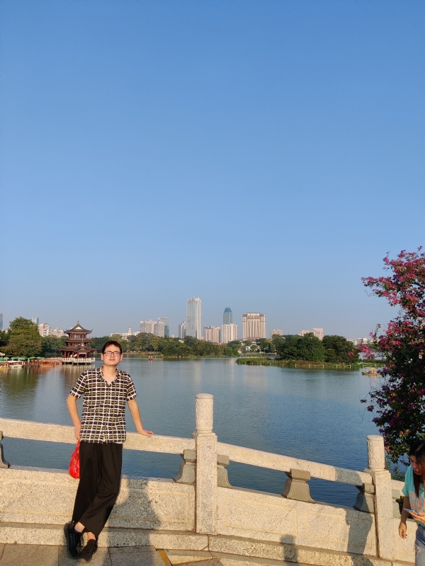 萍水相逢晏的第一张照片--临沂相亲服务中心