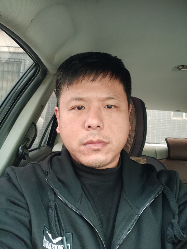 田立城的第一张照片--临沂相亲服务中心
