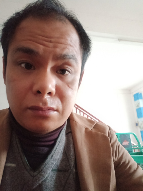 唐水果店发发发的第一张照片--临沂相亲服务中心