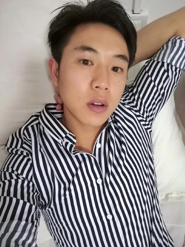 小雷的第二张照片--临沂相亲服务中心