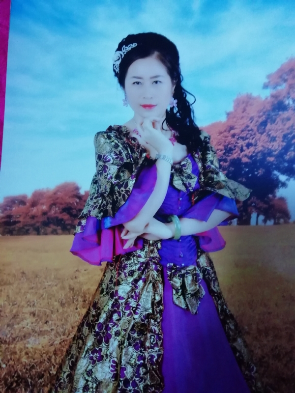 清水芙蓉的第一张照片--临沂相亲服务中心
