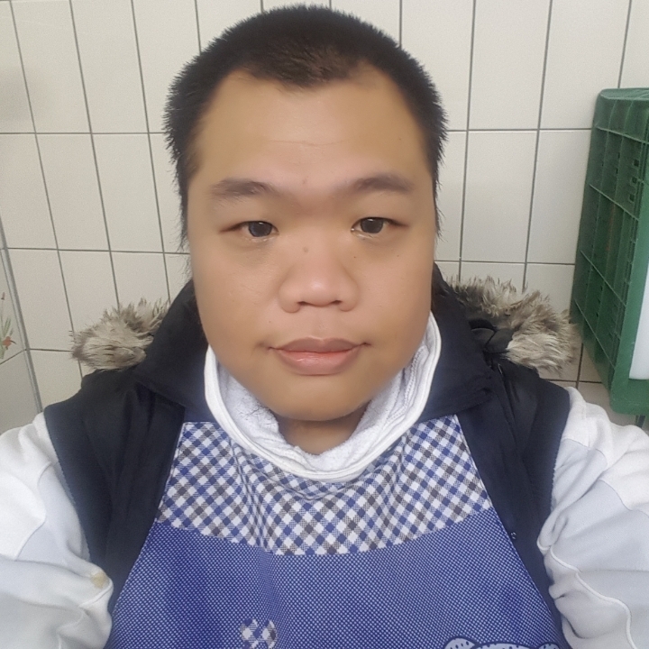 黑熊的第一张照片--临沂相亲服务中心