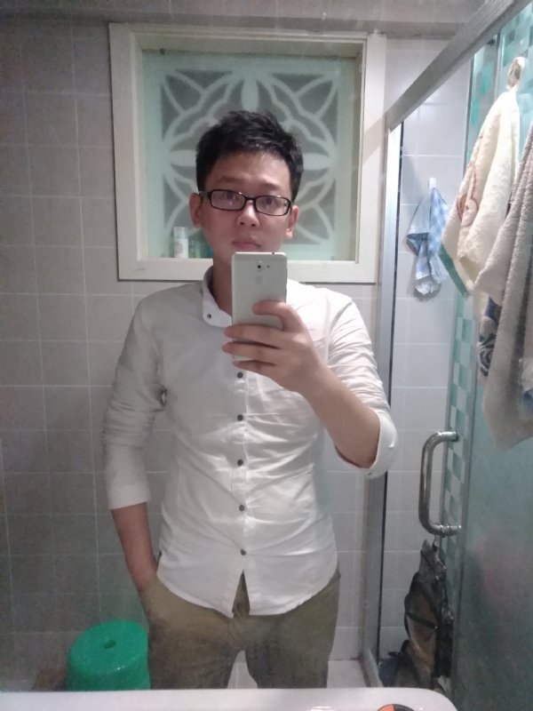花谢魂伤的第一张照片--临沂相亲服务中心