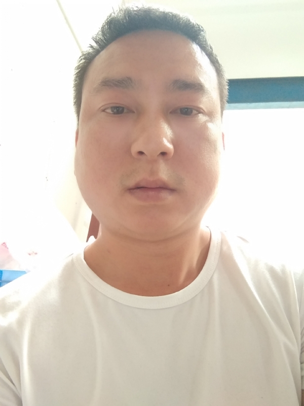 大叔的第一张照片--临沂相亲服务中心