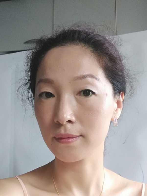 彼岸花的第一张照片--临沂相亲服务中心