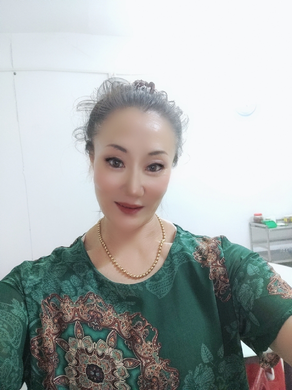 燕子的第二张照片--临沂相亲服务中心