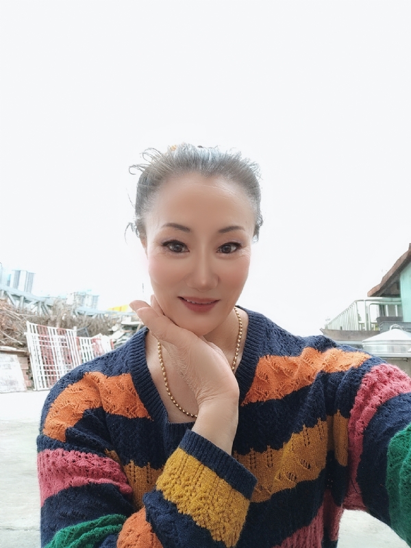 燕子的第四张照片--临沂相亲服务中心