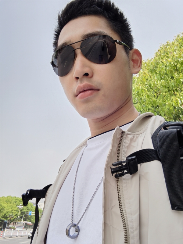 残花落陌,的第一张照片--临沂相亲服务中心