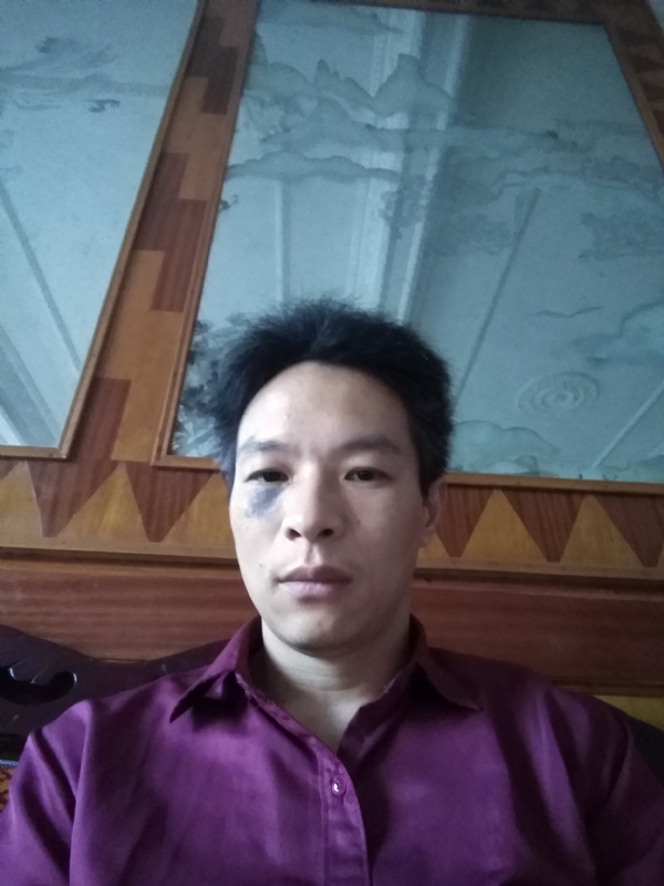 风中落叶的第一张照片--临沂相亲服务中心