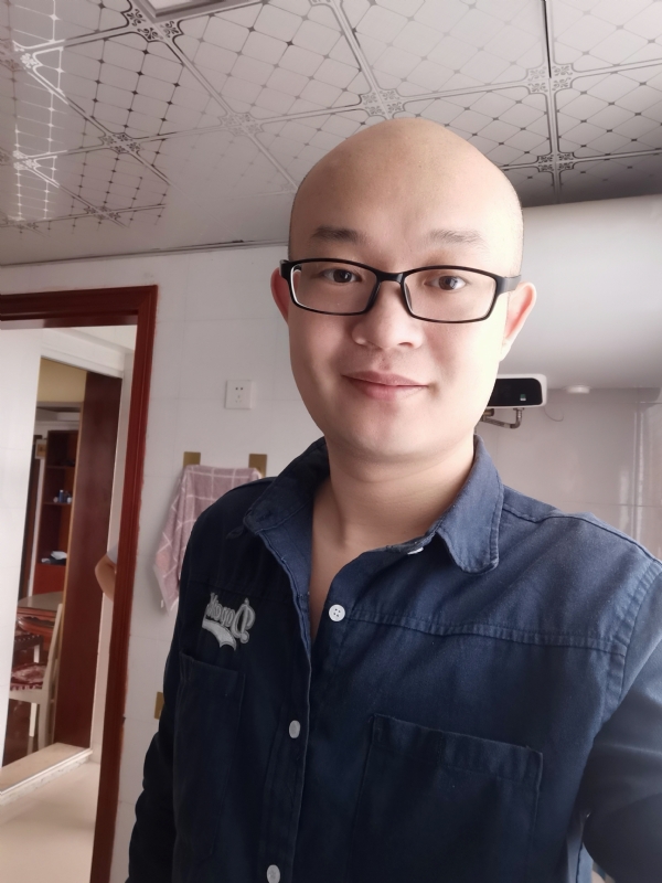 凝望远方的第一张照片--临沂相亲服务中心
